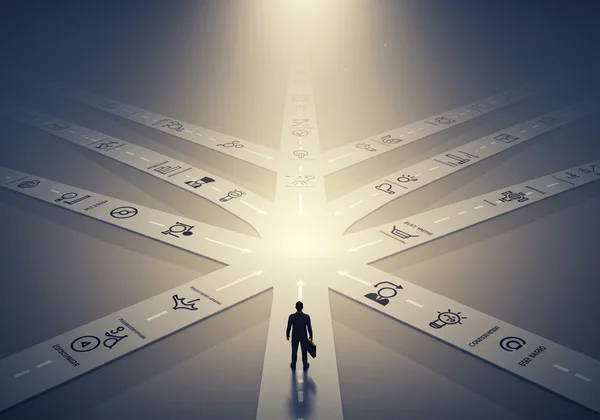 บุคคลกำลังมองหาเส้นทางอาชีพที่ชัดเจน สื่อถึงความชัดเจน